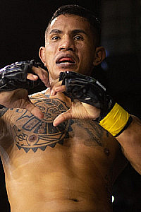 Alex Oliveira